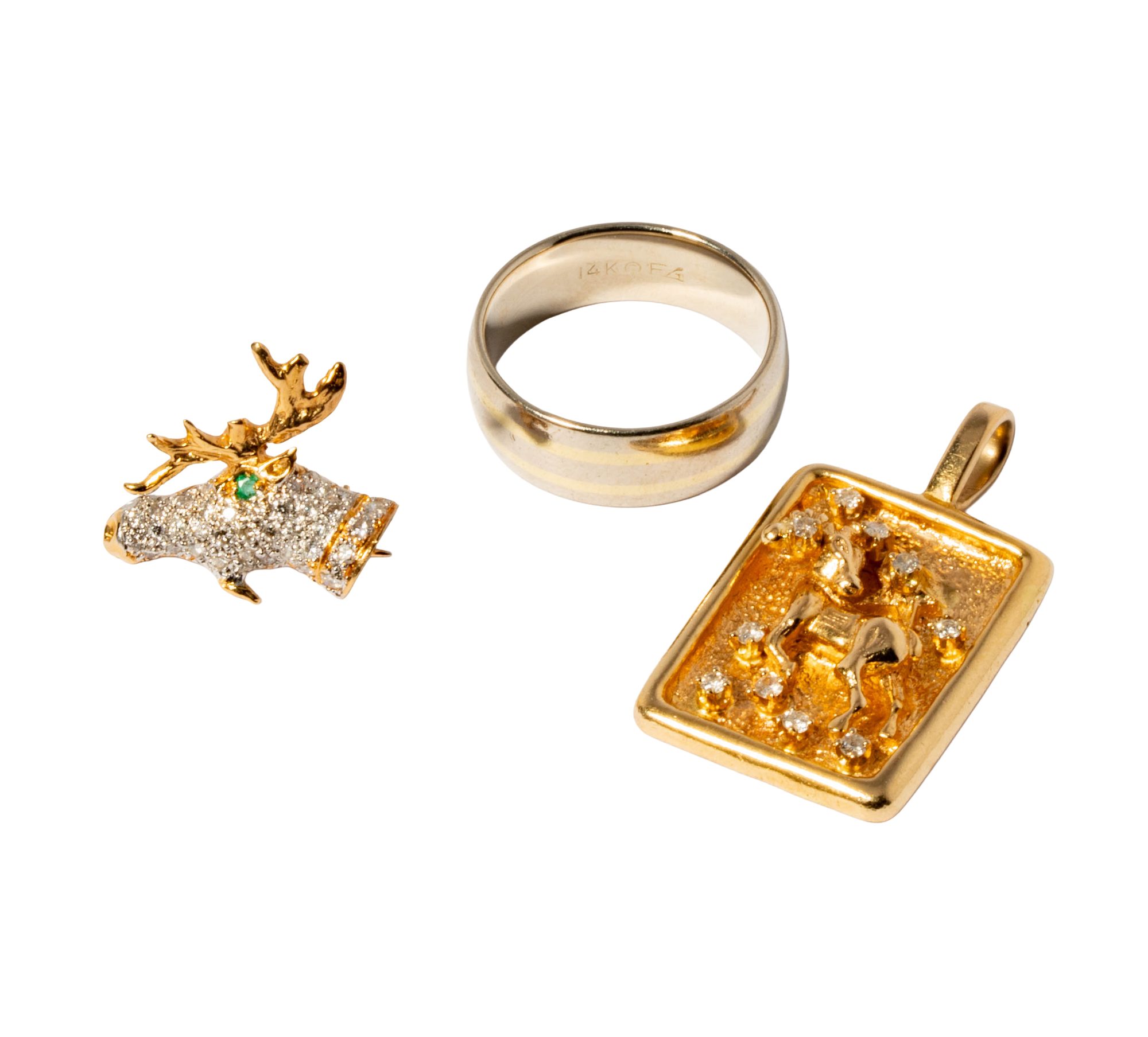 Group Of Three Assorted Yellow Gold Items