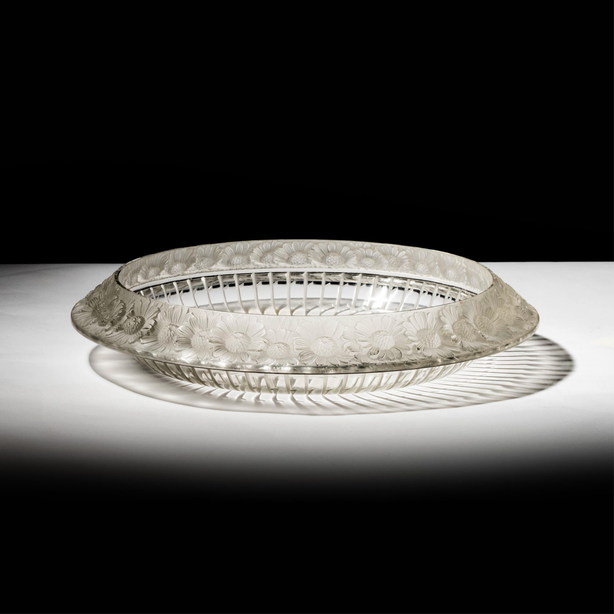Lalique Marguerites Center Bowl