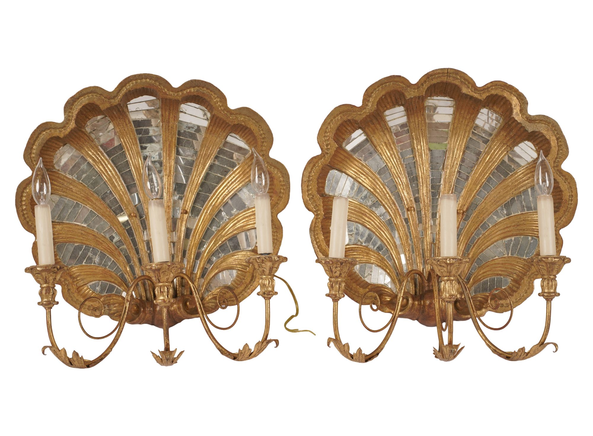 Pair of Italian GIltwood Shell-Form Sconces
