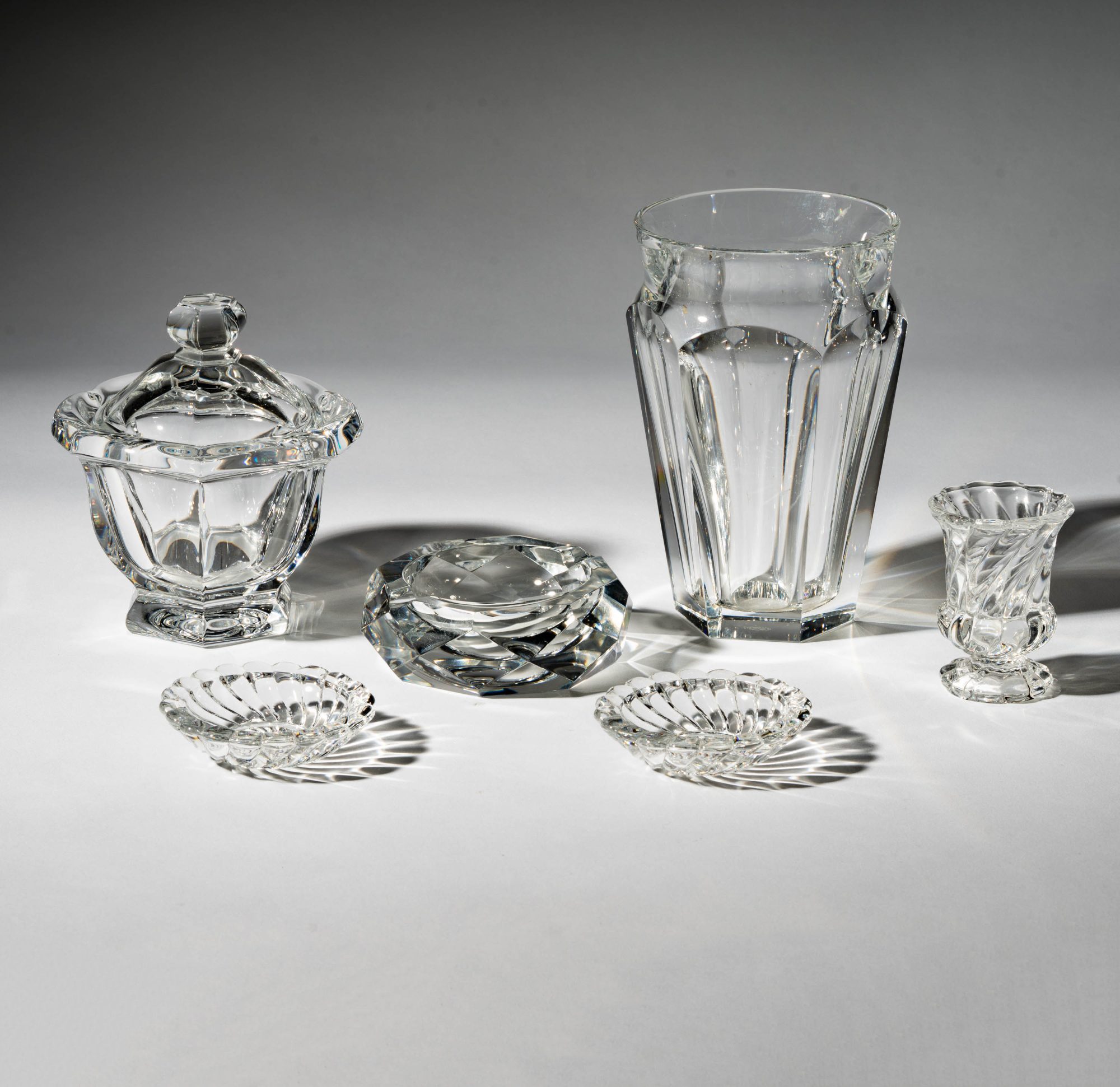 A Collection of Baccarat Table Articles