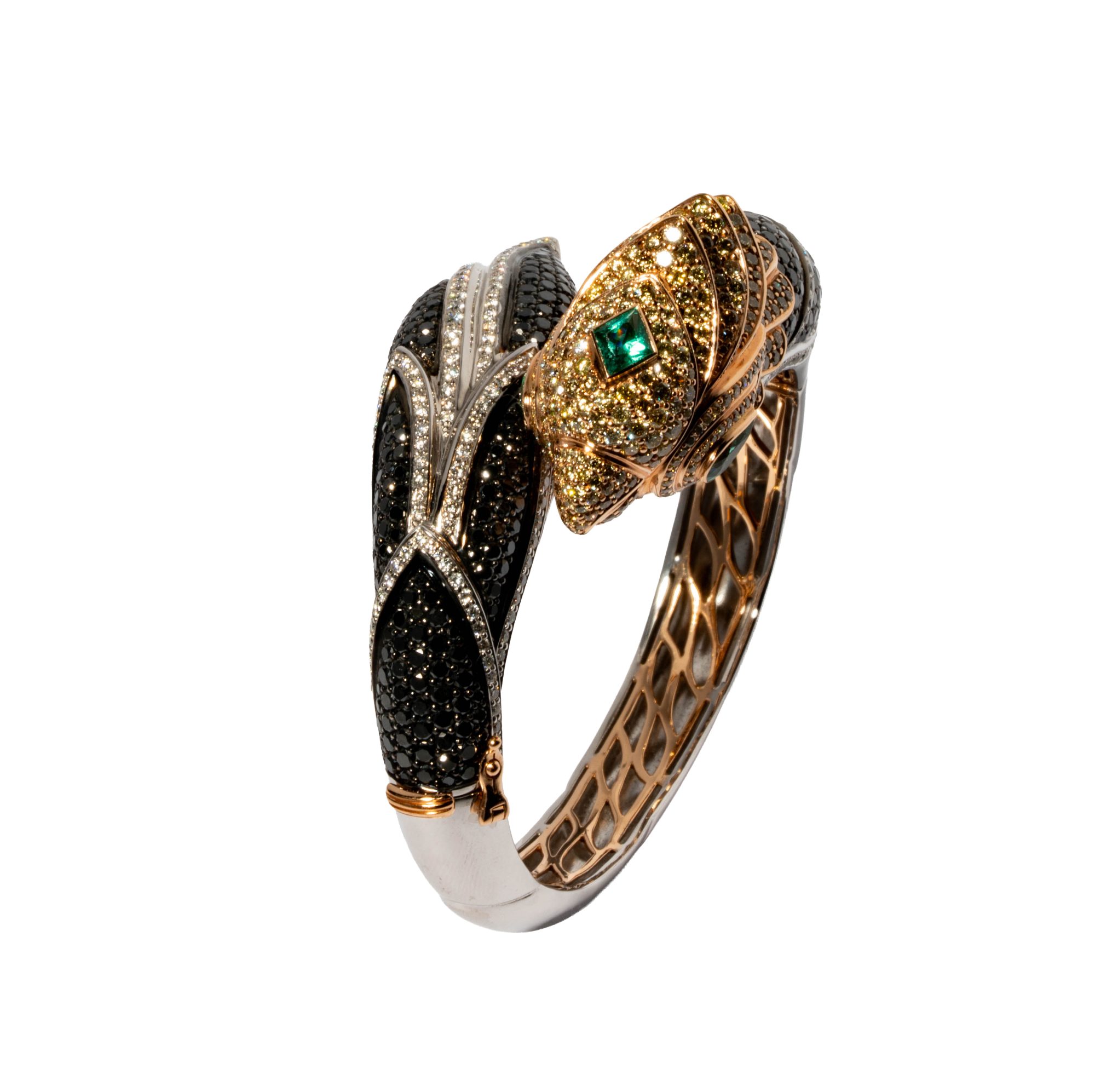 18 Karat Gold Diamond and Apatite Bracelet