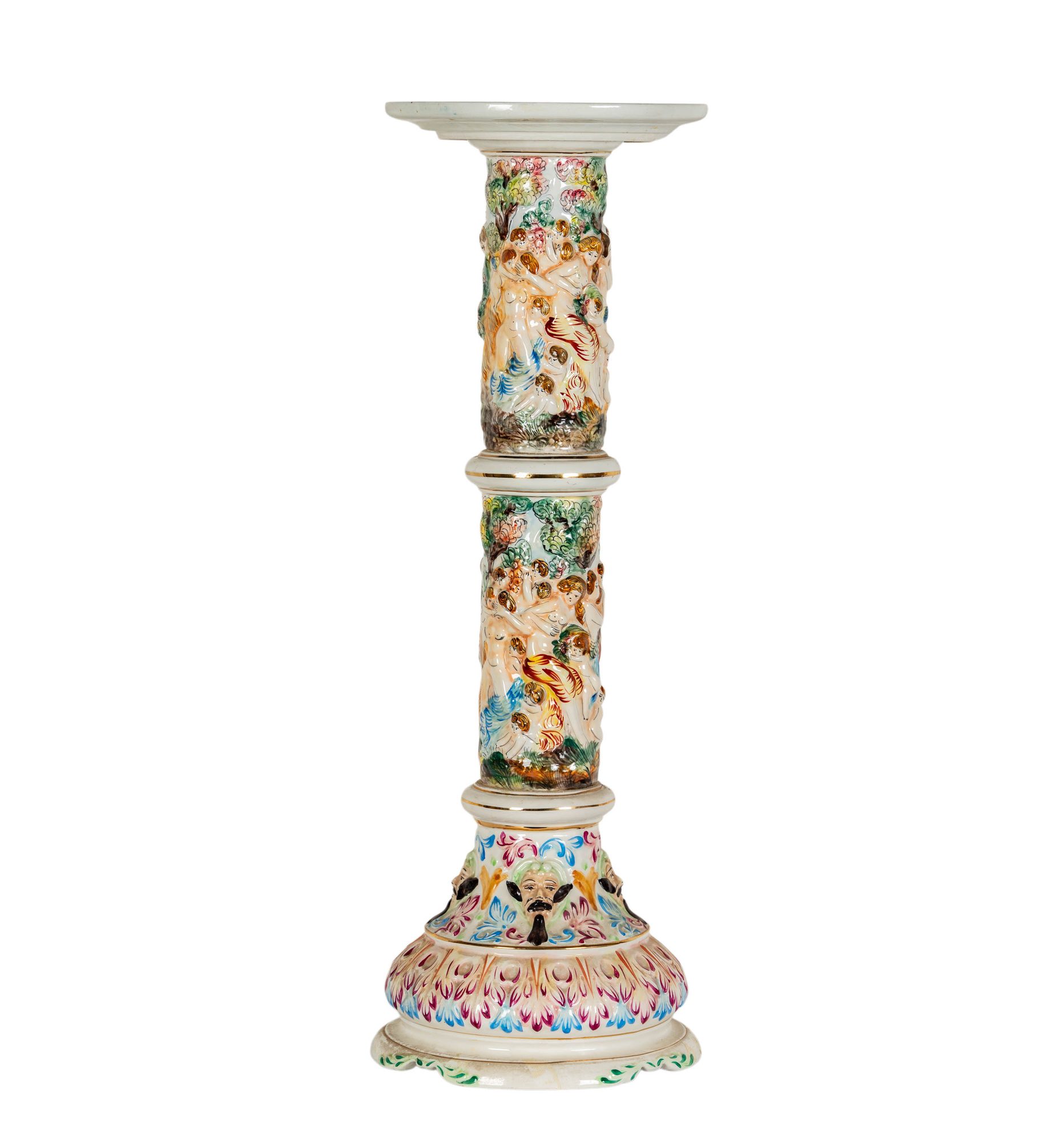Capodimonte Pedestal
