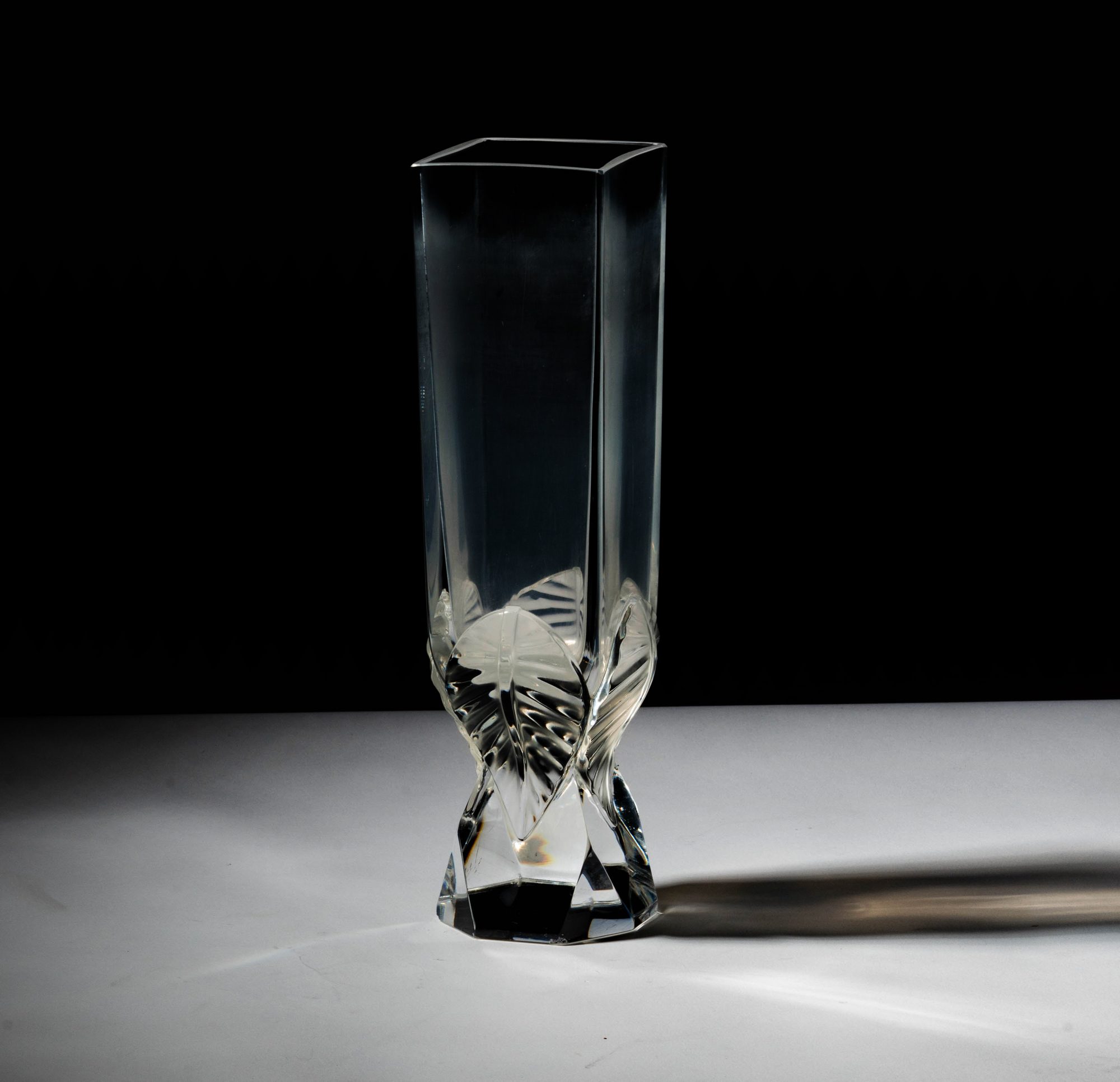 Lalique Broceliande Flower Vase